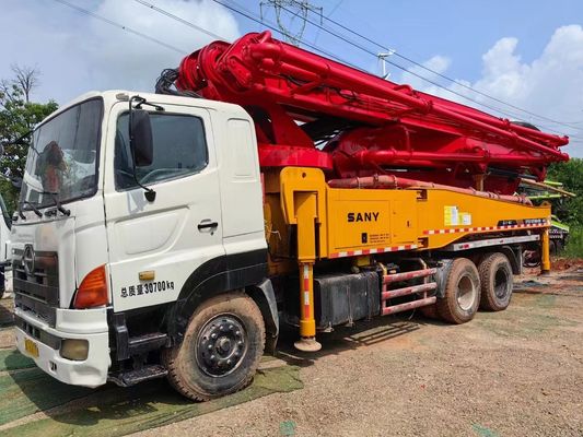 В 2012 году Sany HINO Шасси 46 метров Бетонный насос 5 цилиндров и 5 мачт
